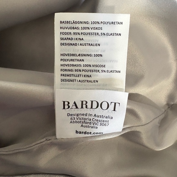 Bardot Revolve NWT metallic Alexis pu skirt silver size XL/12 - Picture 10 of 13